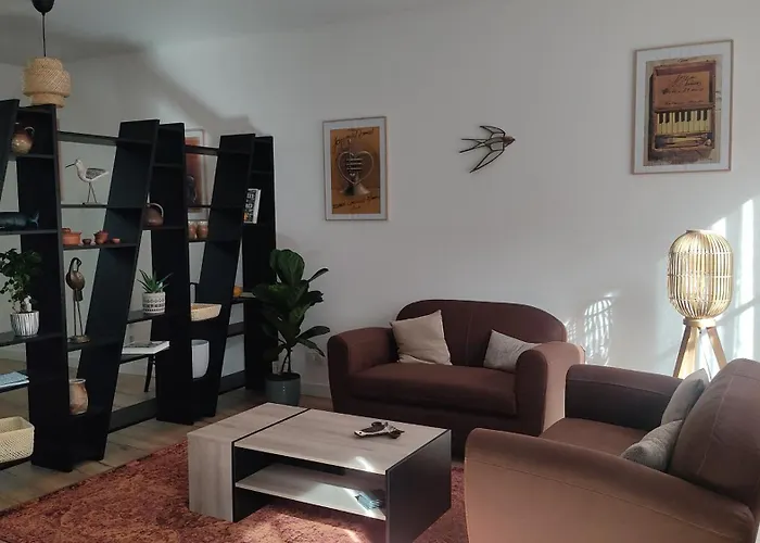 Duplex Lumineux Et Calme En Centre-ville Дом отдыха