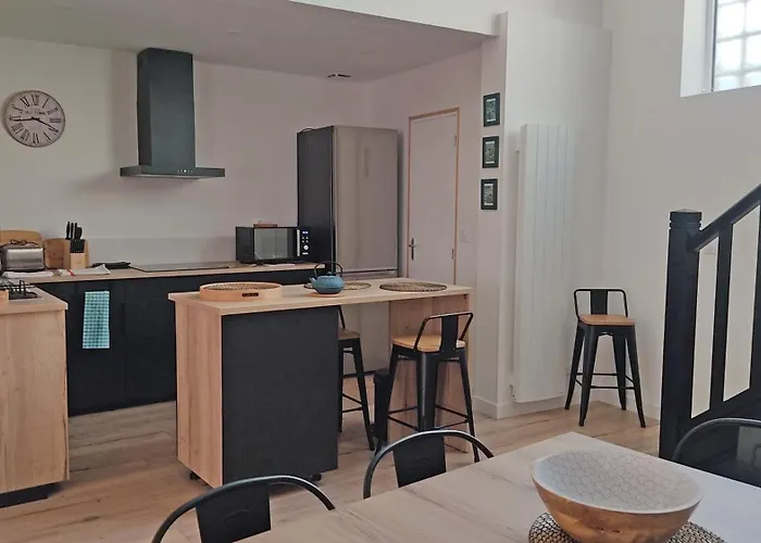 Дом отдыха Duplex Lumineux Et Calme En Centre-ville